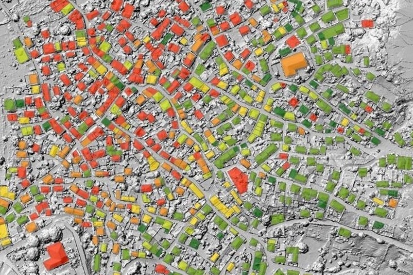 Συστήματα Γεωγραφικών Πληροφοριών (GIS): Δημιουργία τοπικών και διαδικτυακών εφαρμογών σε θέματα διαχείρισης περιβάλλοντος, καταστροφών και κρίσεων
